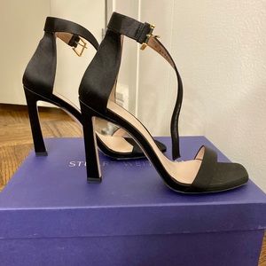 Stuart Weitzman heels - like NEW